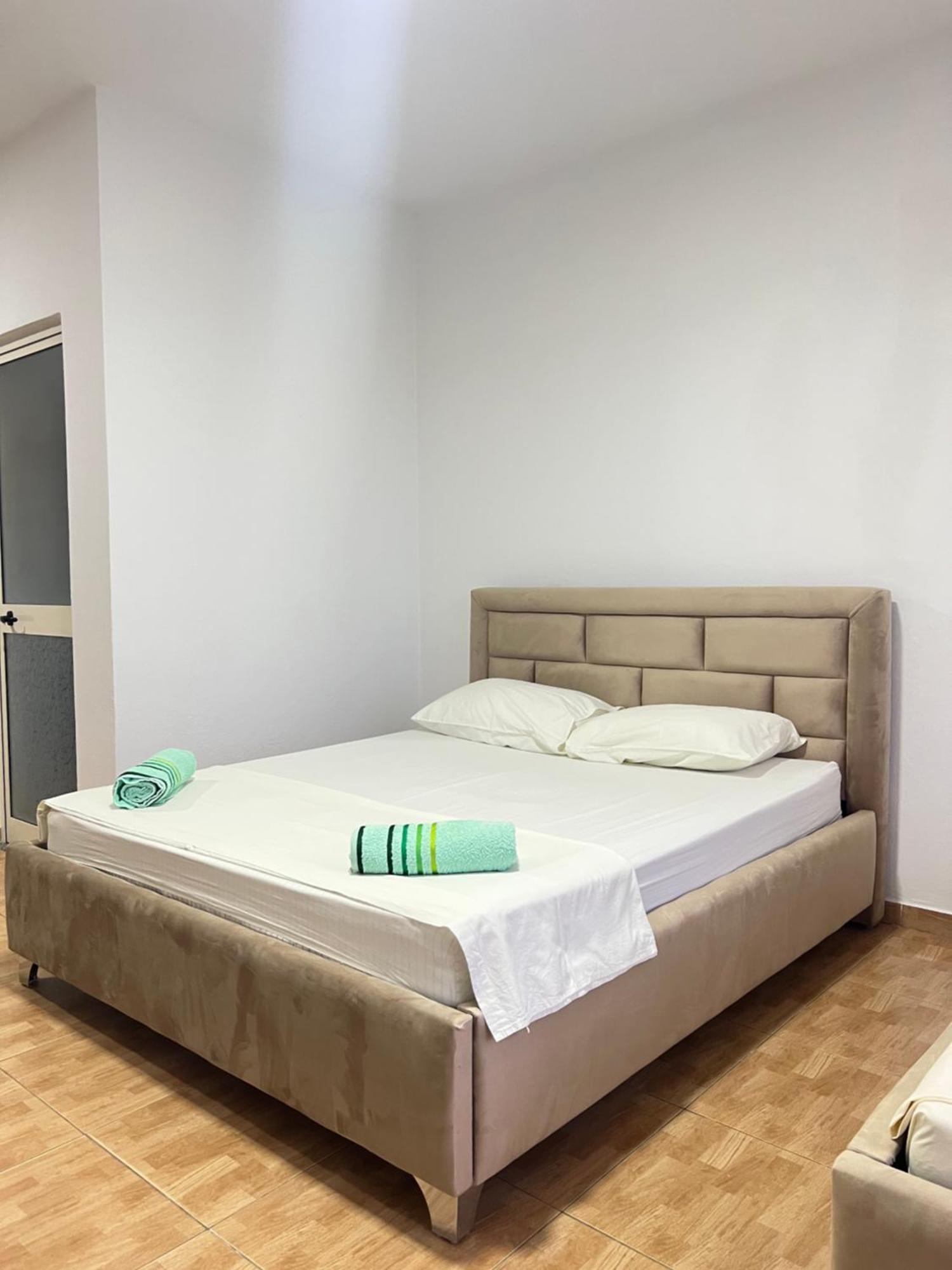 Guesthouse Cami Durres Luaran gambar